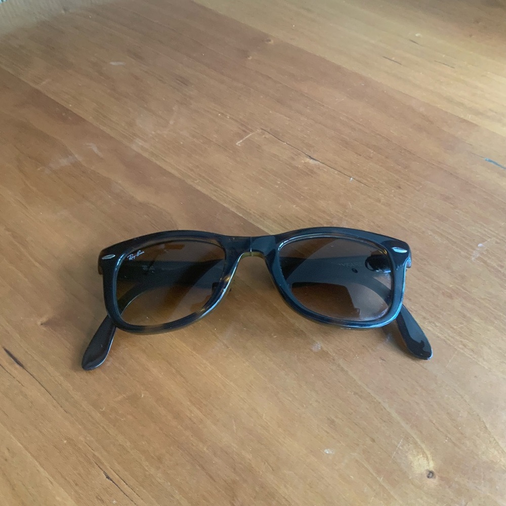 Ray-Ban RB4105 FOLDING WAYFARER Light Havana - Picture 2 of 8